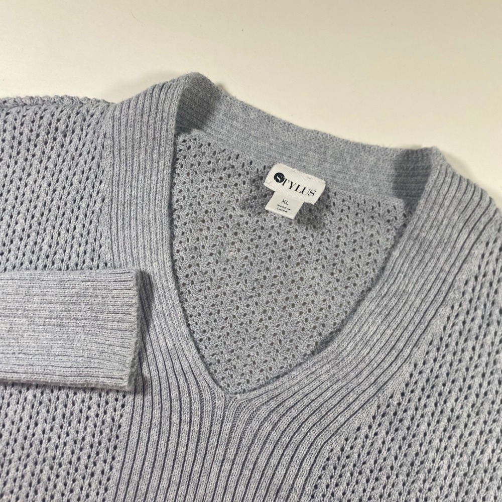 Stylus Women XL Light Blue V-Neck Pointelle Open Knit High-Low Pullover Sweater